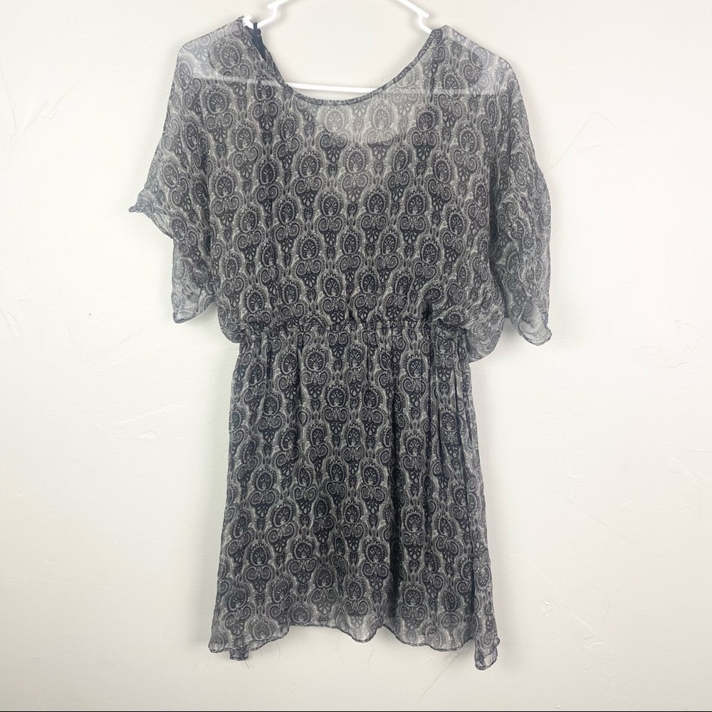Elle Moss | Gray Short Sleeve Printed Mini Dress Size Small